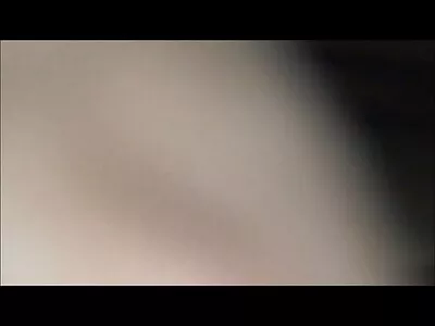可爱的金发少女快乐和吮吸公鸡